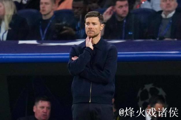 贝林厄姆赛后直播爆粗口！主持人被迫道歉，仍力挺阿隆索